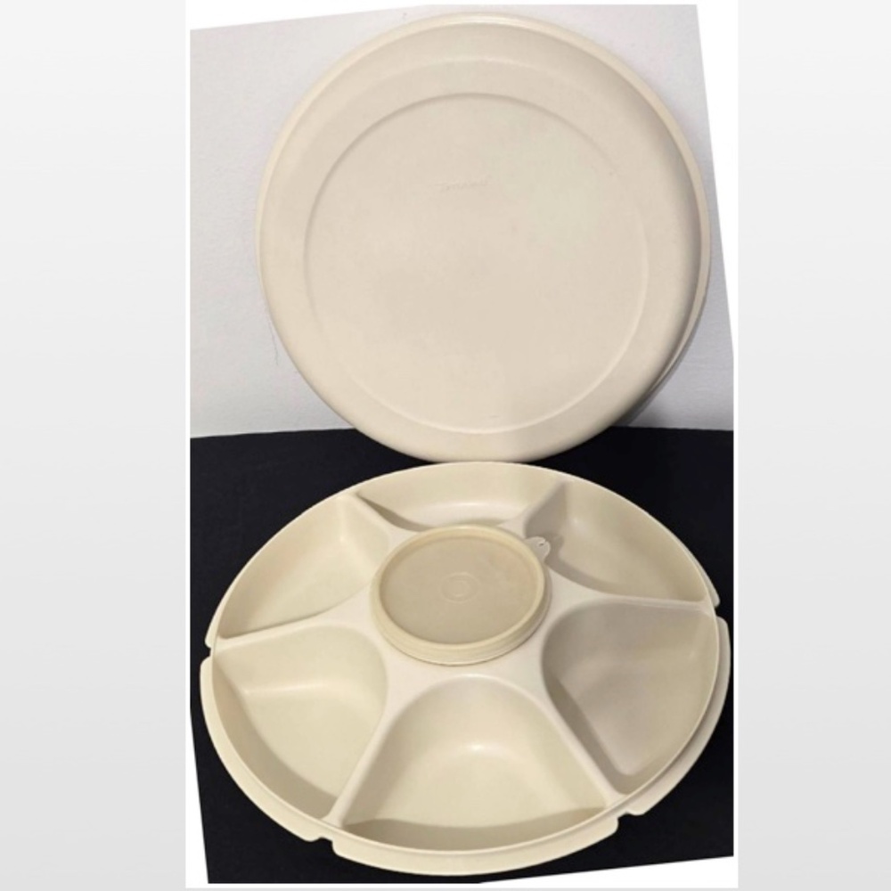 Vintage Tupperware Serving Tray Appetizer Divided Home Travel Beige 1666-1 Veggi